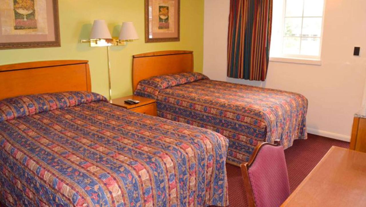 Relax Inn Bloomsburg Zewnętrze zdjęcie